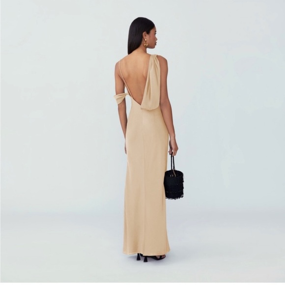 Fame & Partners Evening/Bridesmaid Gown - Picture 2 of 4